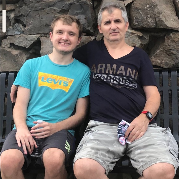 Meet your Posher, Isko - Picture 2 of 3